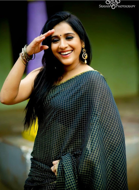 Telugu TV Actress Rashmi Gautam Photo Shoot In Black Saree 2
